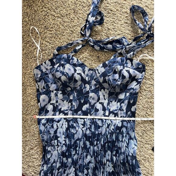 NWT Lulus Pleated Blue Floral Gown - Picture 8 of 8